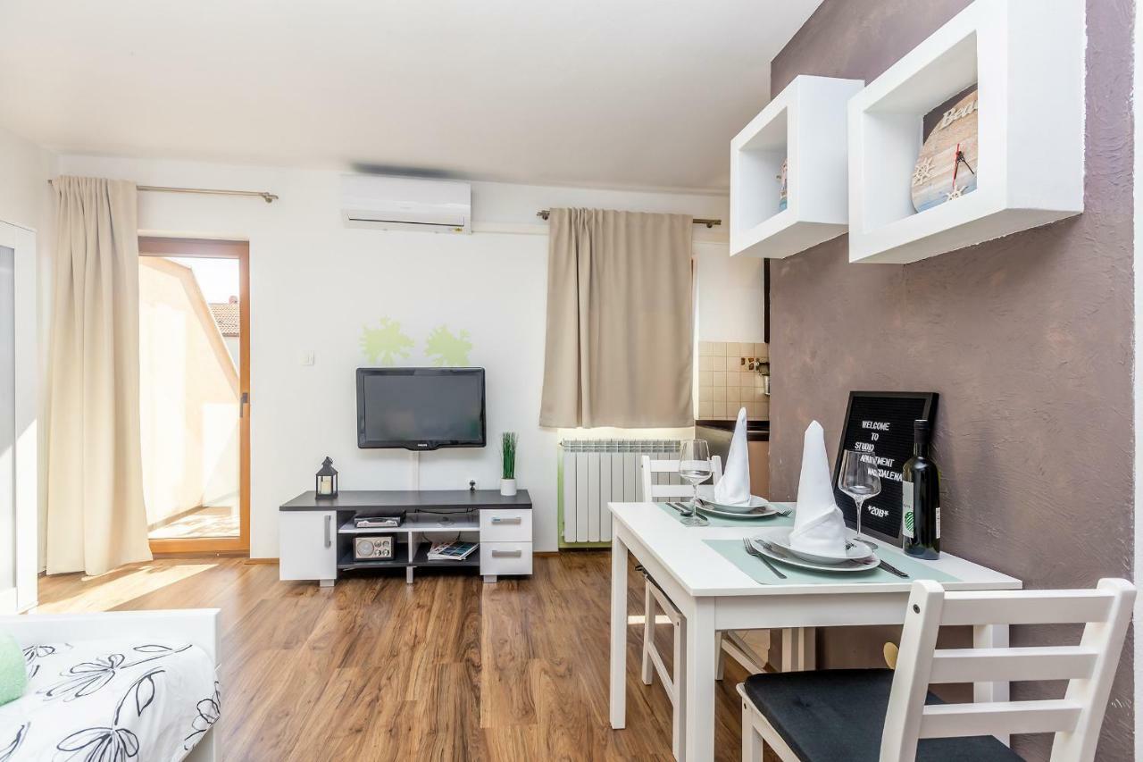 Studio Apartman Magdalena Apartment Omisalj ภายนอก รูปภาพ