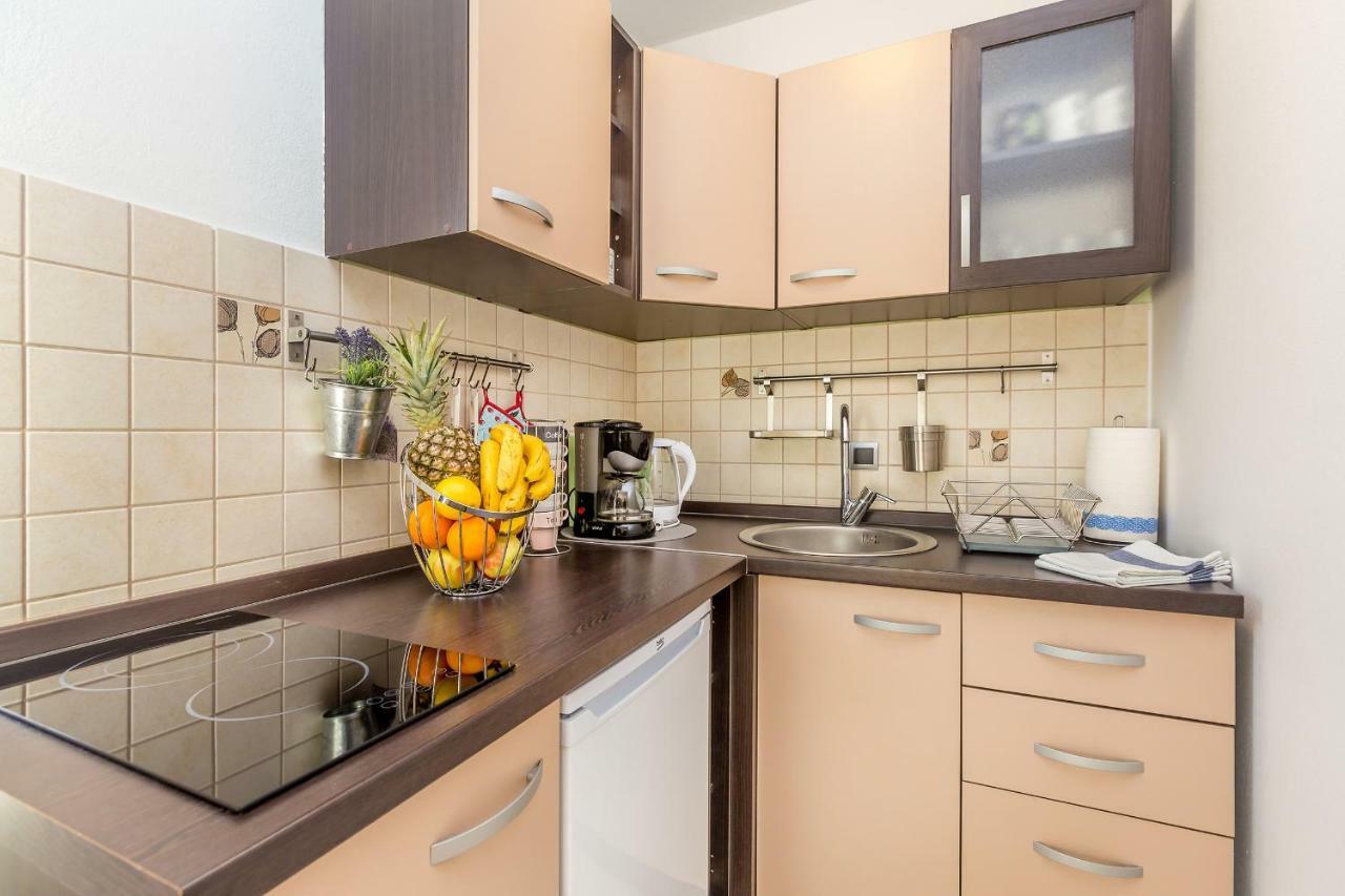 Studio Apartman Magdalena Apartment Omisalj ภายนอก รูปภาพ